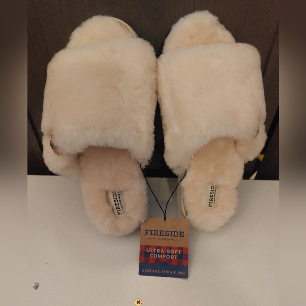 Womens Fireside by Dearfoams White Cream Open Toe Genuine Shearling Slippers NWT
